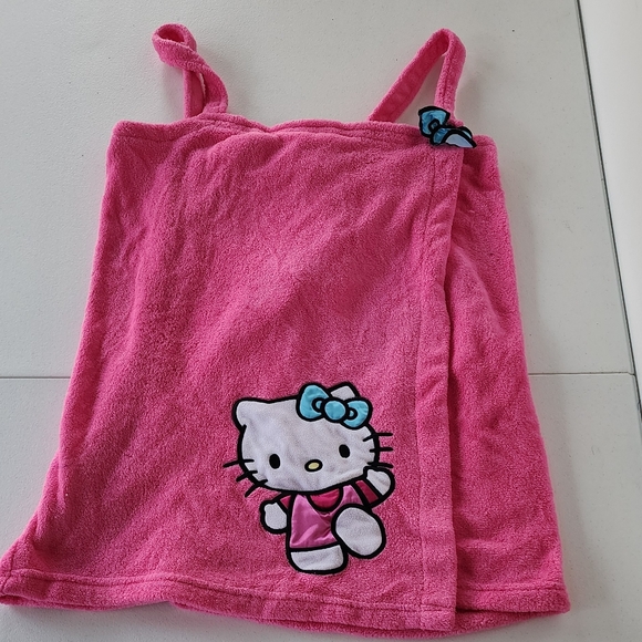 Hello Kitty Other - Hello Kitty sleepwear bath/swimsuit wrap in size L.